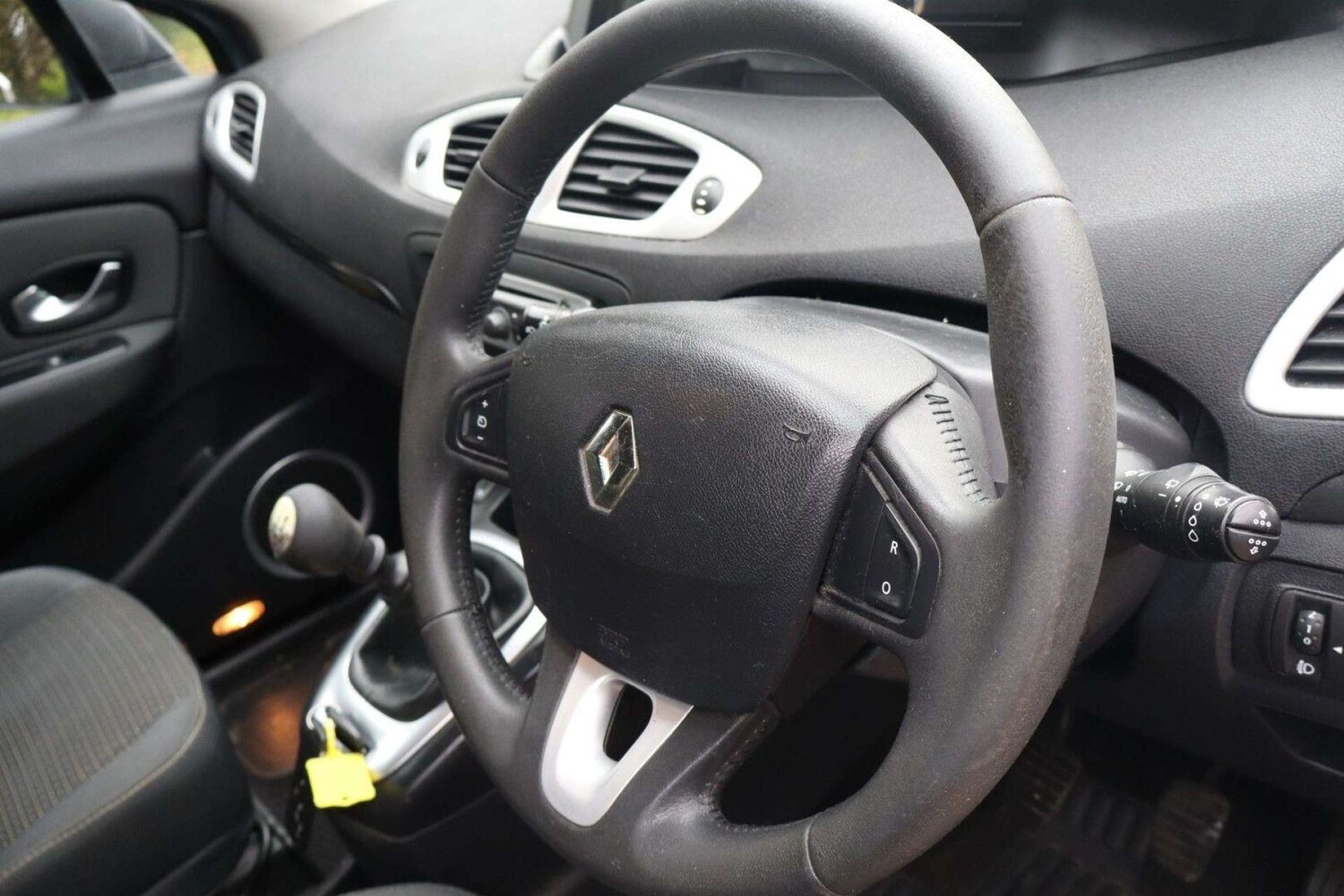 Used Renault Grand Scenic 2010 for sale - 77910118: Photo 36