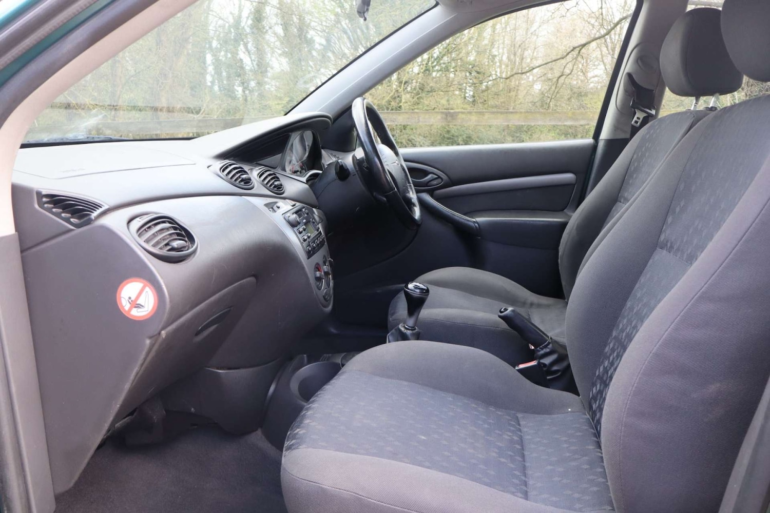 Used Ford Focus 2001 for sale - 78068128: Photo 25