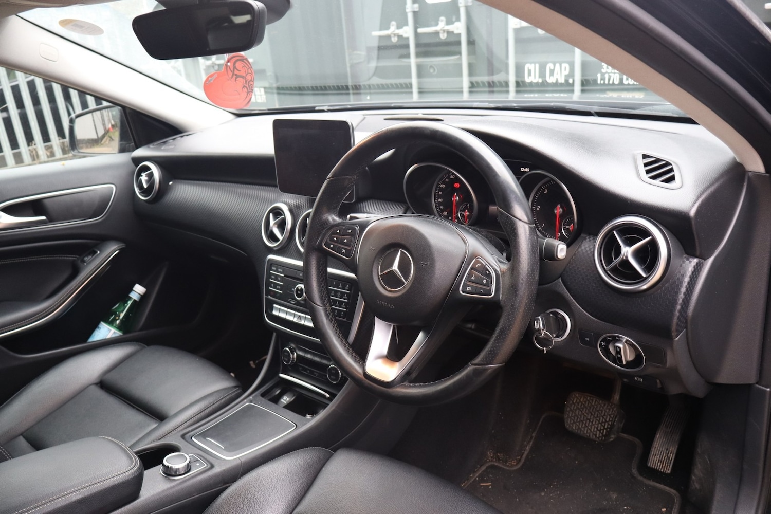 Used Mercedes-Benz A-Class 2016 for sale - 77604929: Photo 4