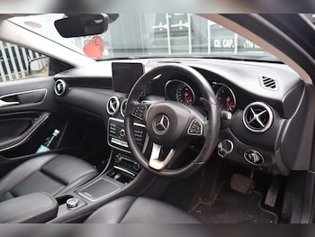 Used Mercedes-Benz A-Class 2016 for sale - 77604929: Photo