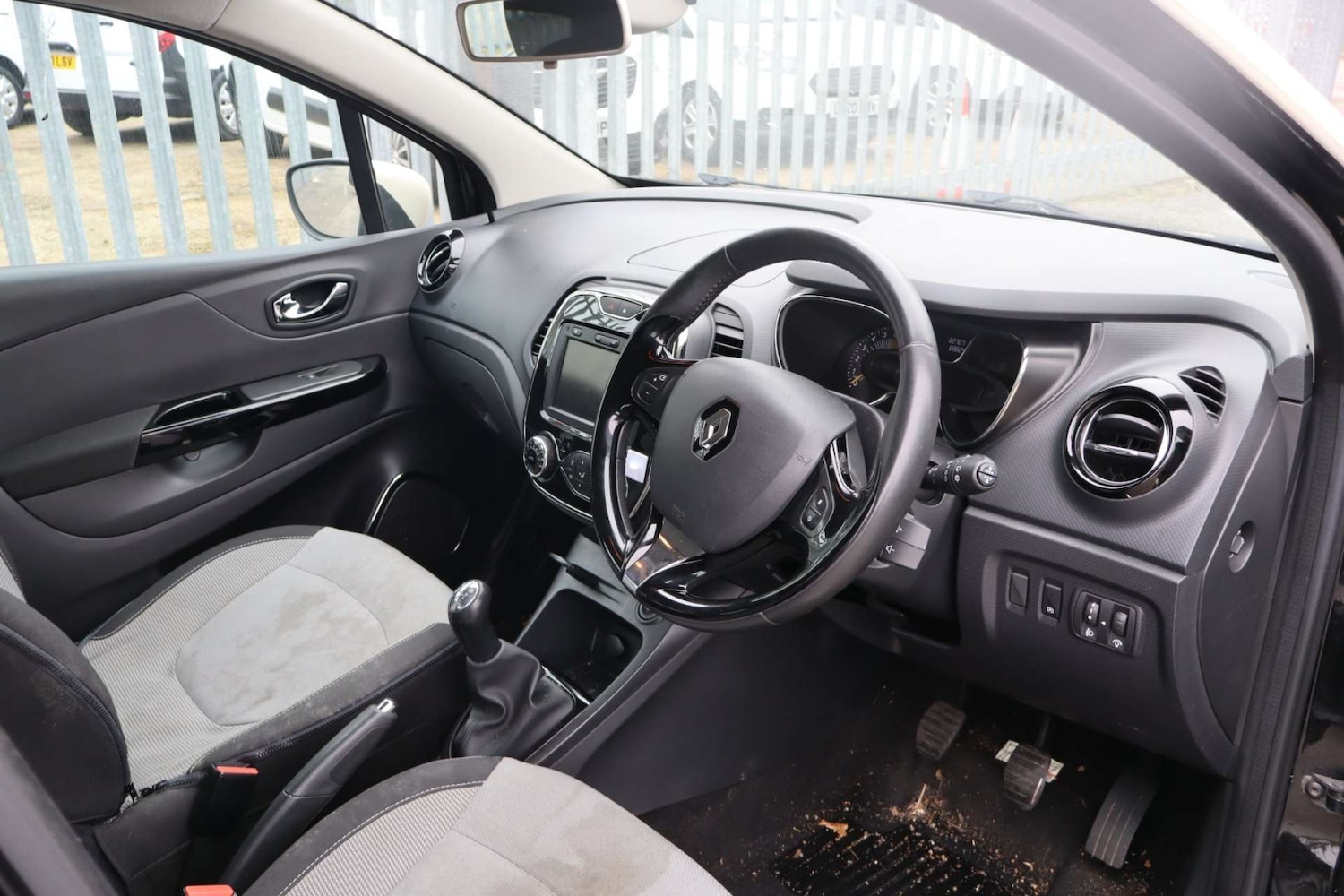 Used Renault Captur 2014 for sale - 78091317: Photo 4