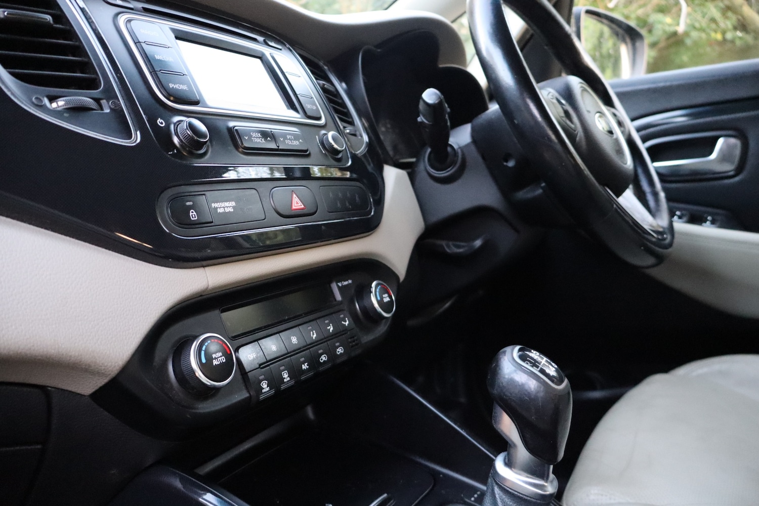 Used Kia Carens 2014 for sale - 76707585: Photo 11