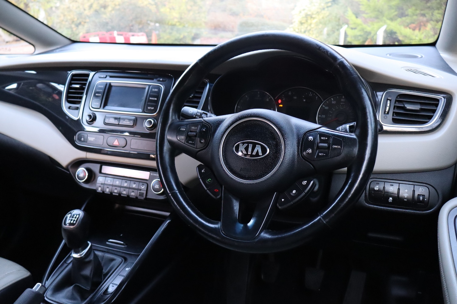 Used Kia Carens 2014 for sale - 76707585: Photo 15