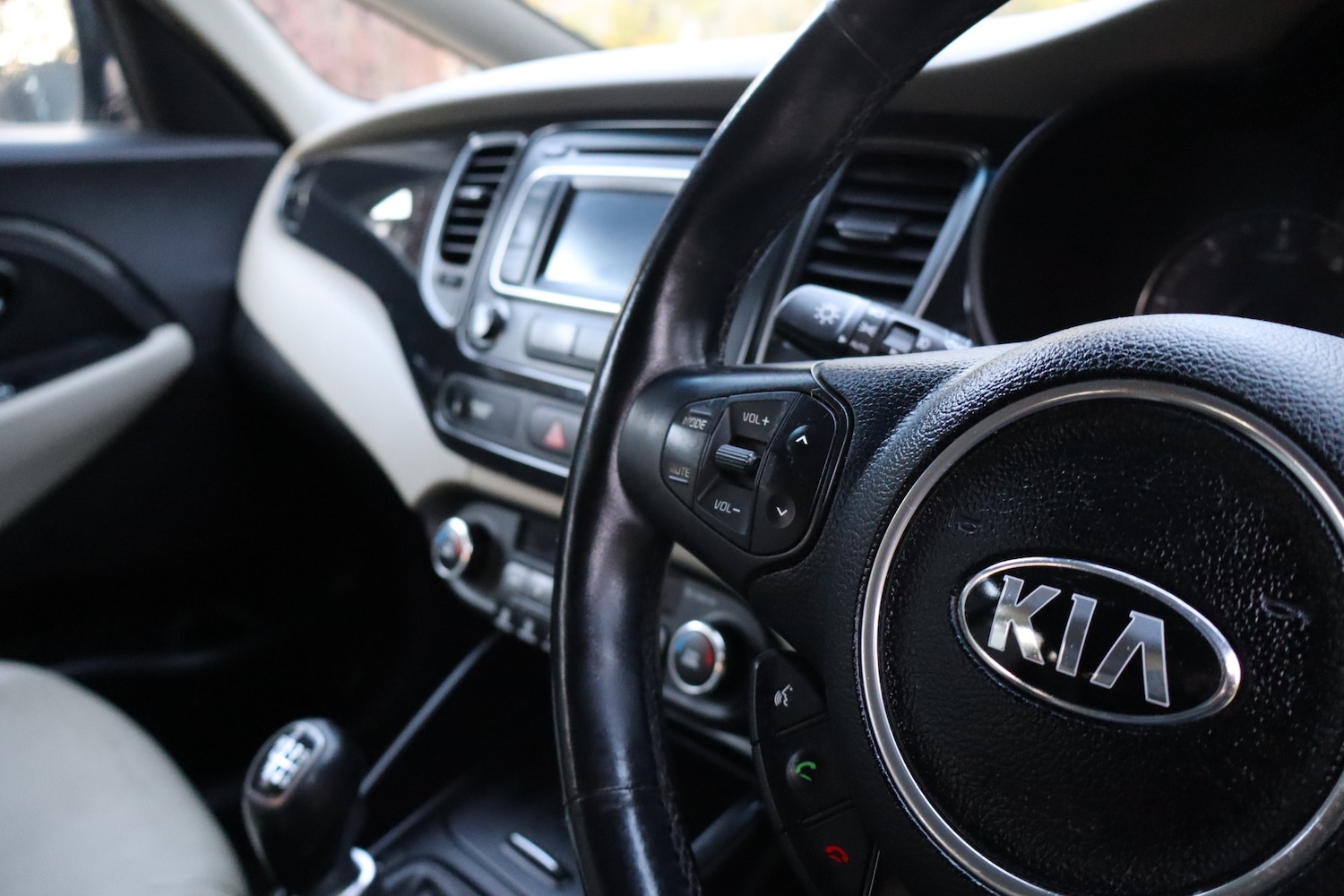 Used Kia Carens 2014 for sale - 76707585: Photo 19