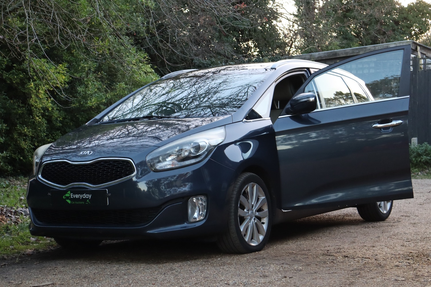 Used Kia Carens 2014 for sale - 76707585: Photo 3