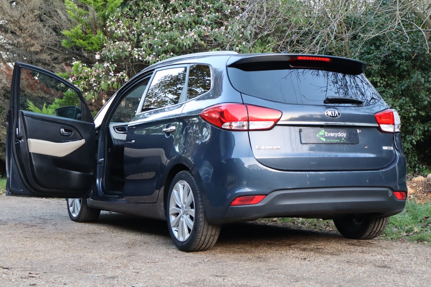 Used Kia Carens 2014 for sale - 76707585: Photo 9