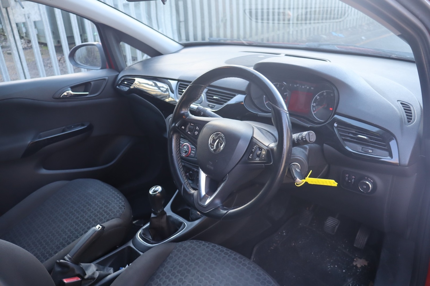 Used Vauxhall Corsa 2015 for sale - 77432947: Photo 3