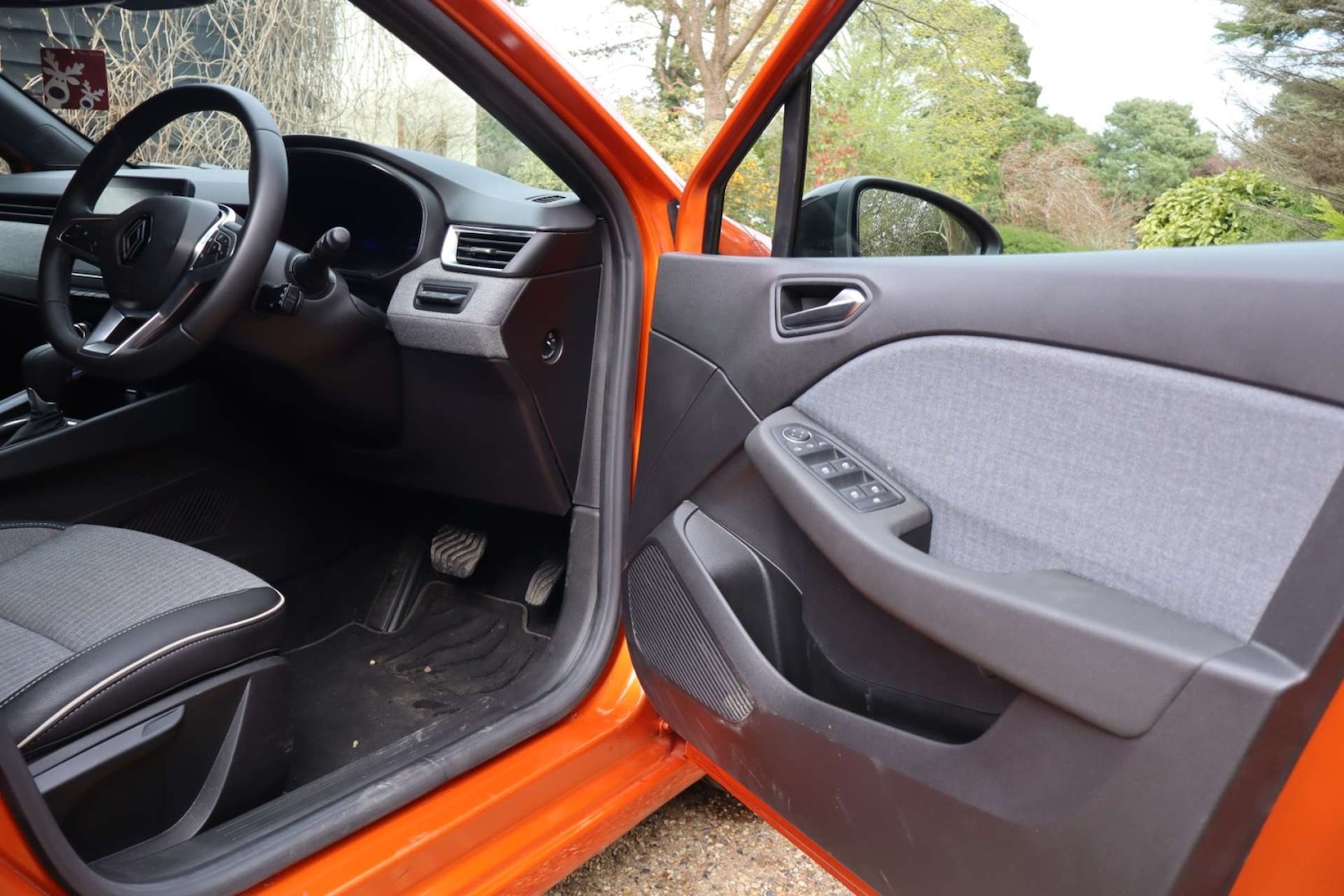 Used Renault Clio 2024 for sale - 78083363: Photo 24