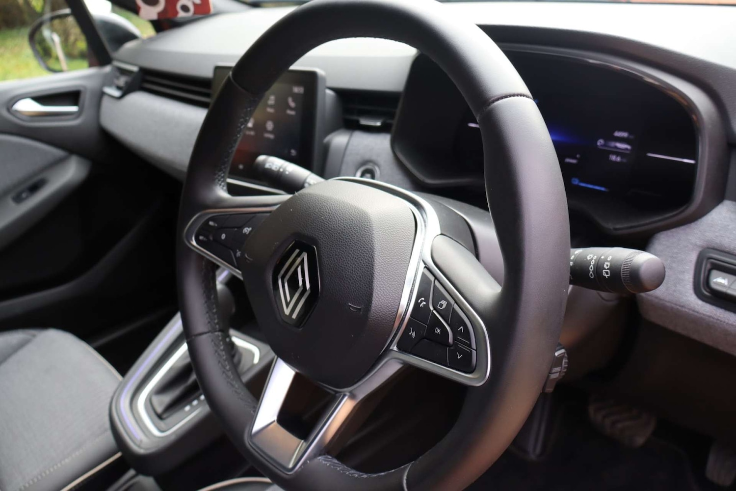 Used Renault Clio 2024 for sale - 78083363: Photo 43