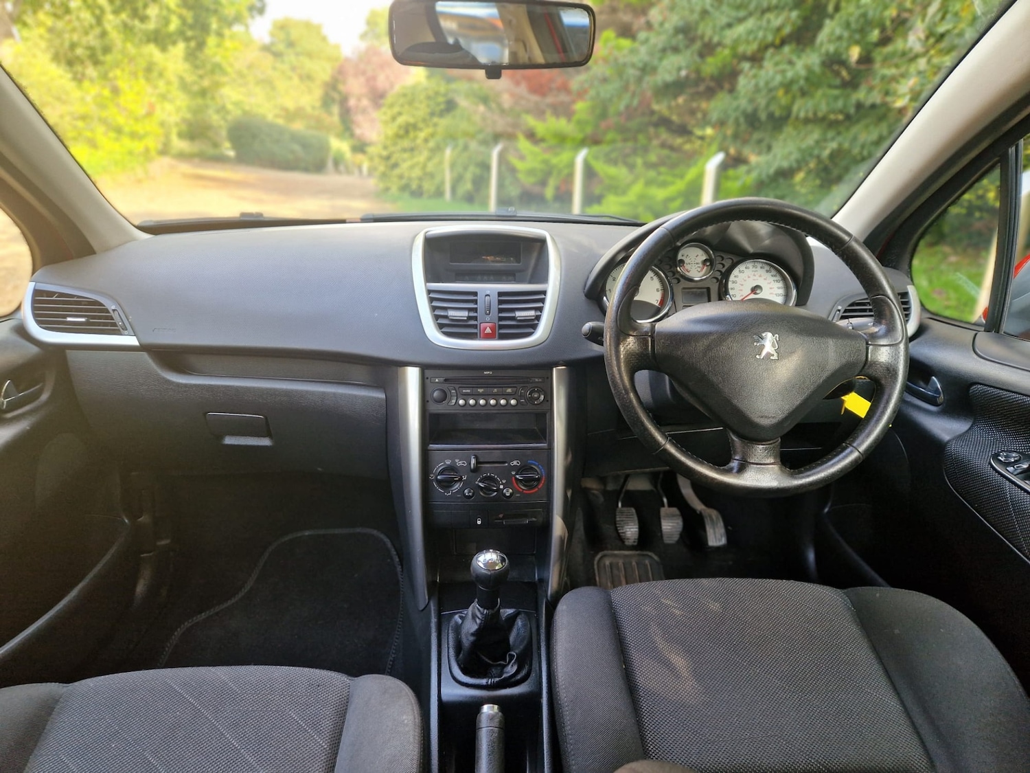 Used Peugeot 207 2009 for sale - 76102566: Photo 13