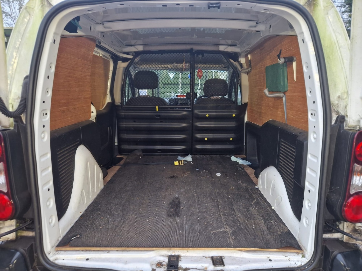 Used Peugeot Partner 2013 for sale - 76576616: Photo 15