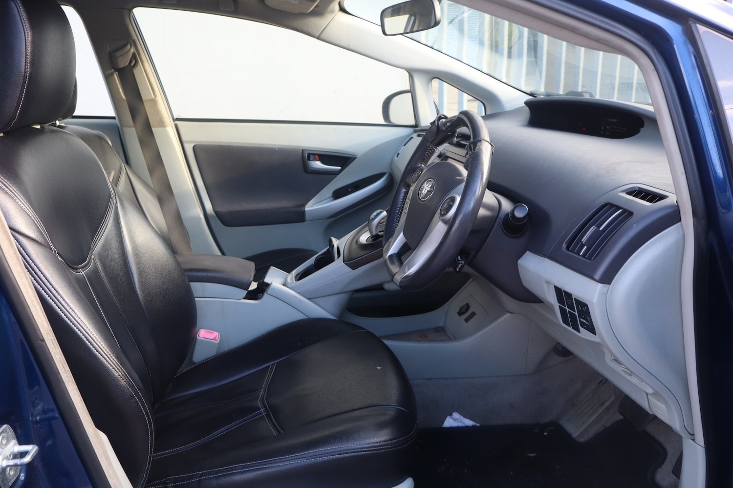 Used Toyota Prius 2011 for sale - 77046274: Photo 11