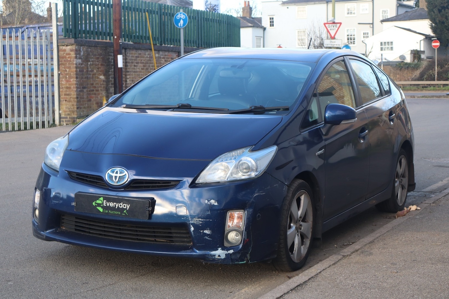 Used Toyota Prius 2011 for sale - 77046274: Photo 2
