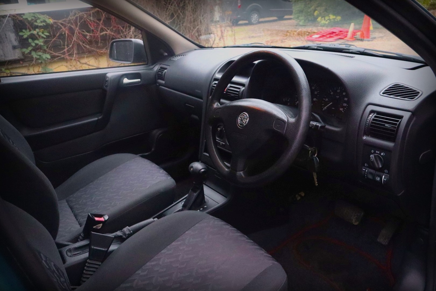 Used Vauxhall Astra 2002 for sale - 77033379: Photo 3