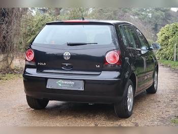 Used Volkswagen Polo 2006 for sale - 77247652: Photo