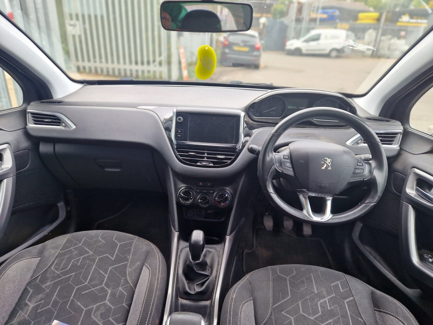 Used Peugeot 2008 2018 for sale - 76142844: Photo 7