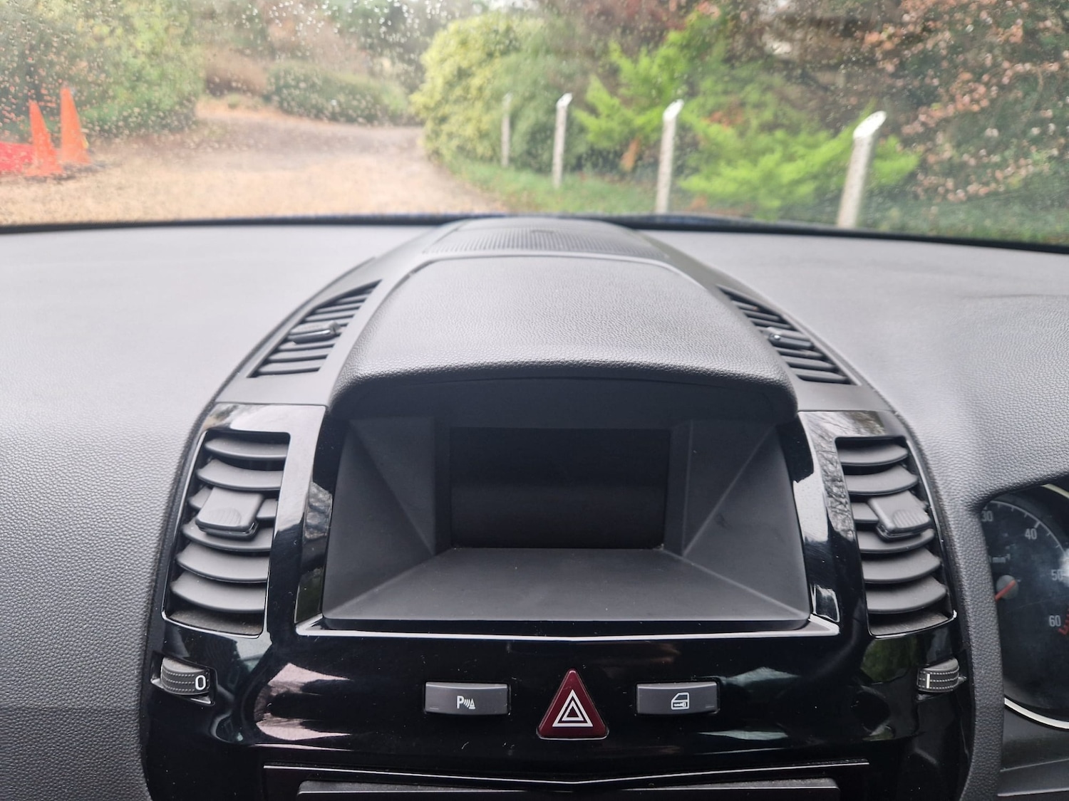 Used Vauxhall Zafira 2011 for sale - 76877656: Photo 31