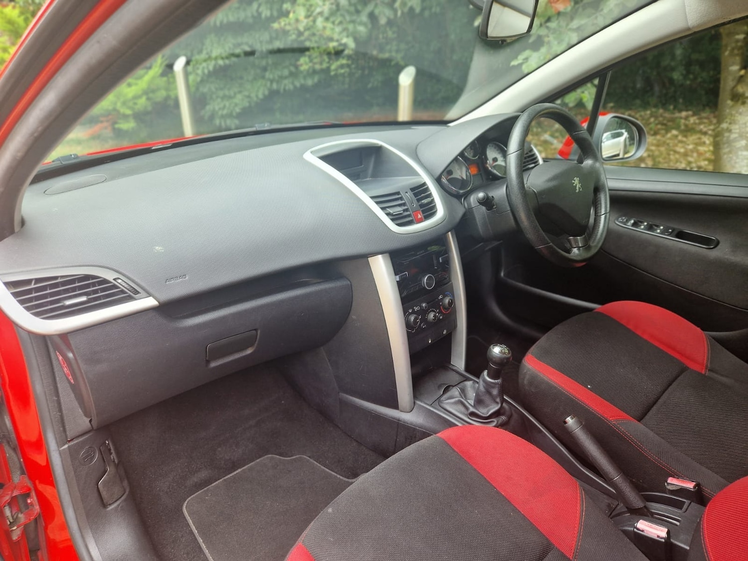 Used Peugeot 207 2012 for sale - 76480042: Photo 13