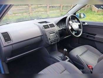 Used Volkswagen Polo 2007 for sale - 78324683: Photo