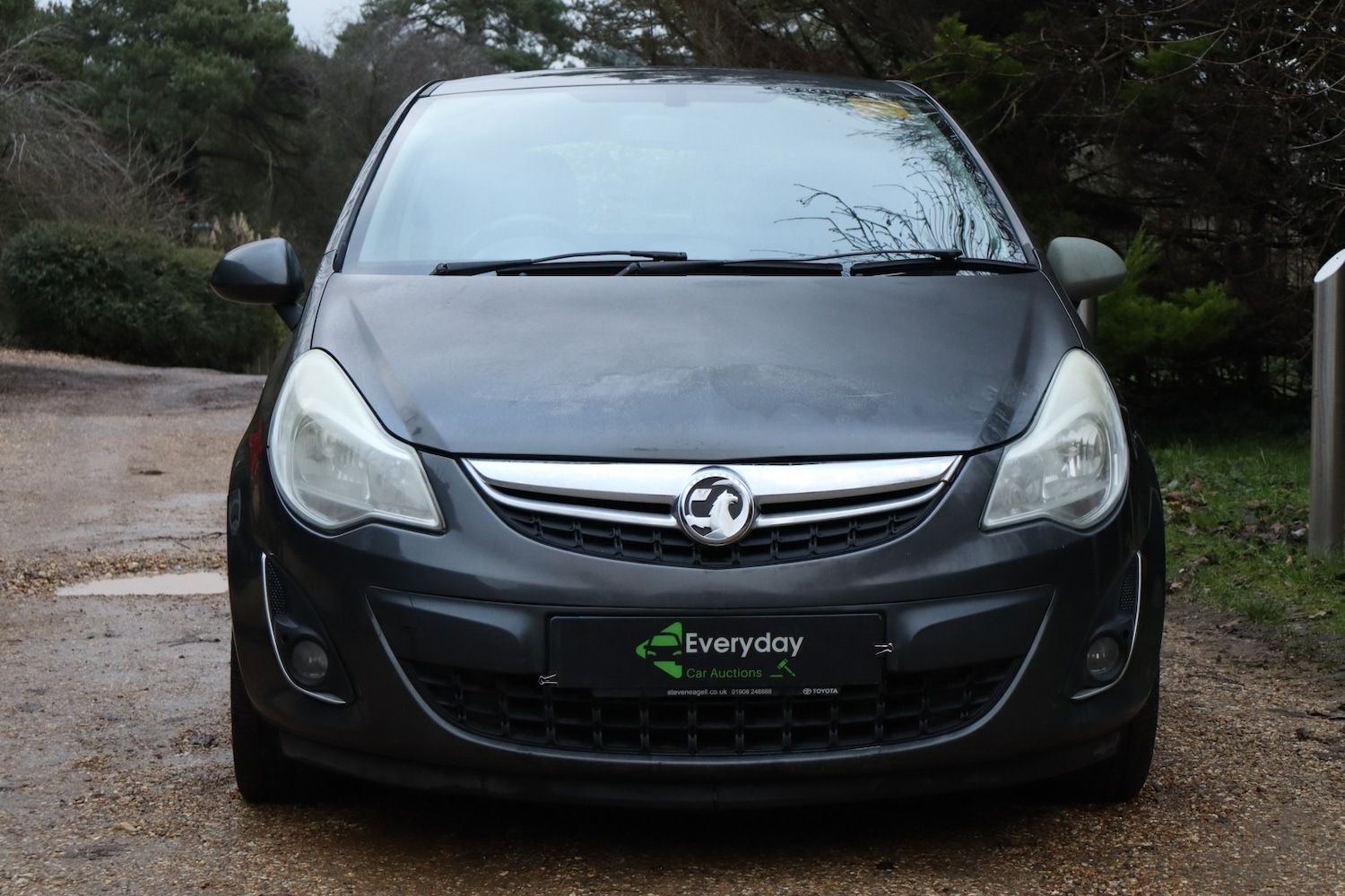 Used Vauxhall Corsa 2012 for sale - 77492890: Photo 2