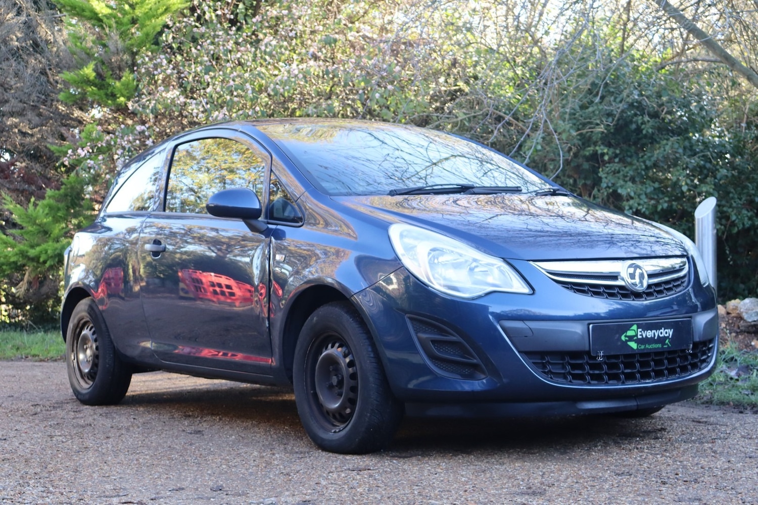 Used Vauxhall Corsa 2013 for sale - 76652736: Photo 1