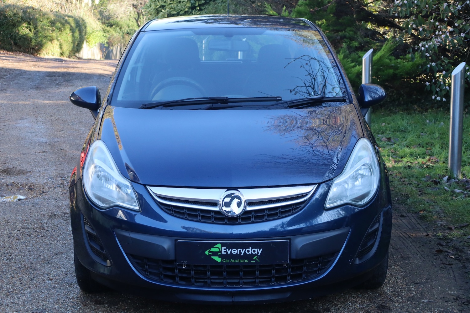 Used Vauxhall Corsa 2013 for sale - 76652736: Photo 2