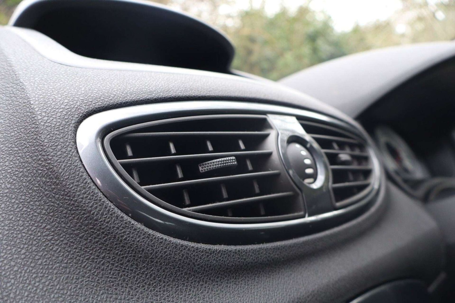 Used Renault Clio 2008 for sale - 77910121: Photo 25