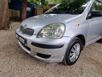 Used Toyota Yaris 2005 for sale - 79301149: Photo