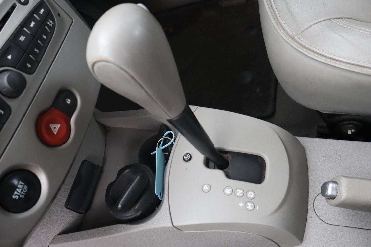 Used Renault Clio 2010 for sale - 78106700: Photo 17