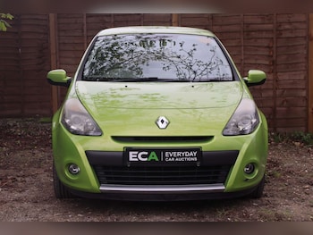 Used Renault Clio 2010 for sale - 78106700: Photo