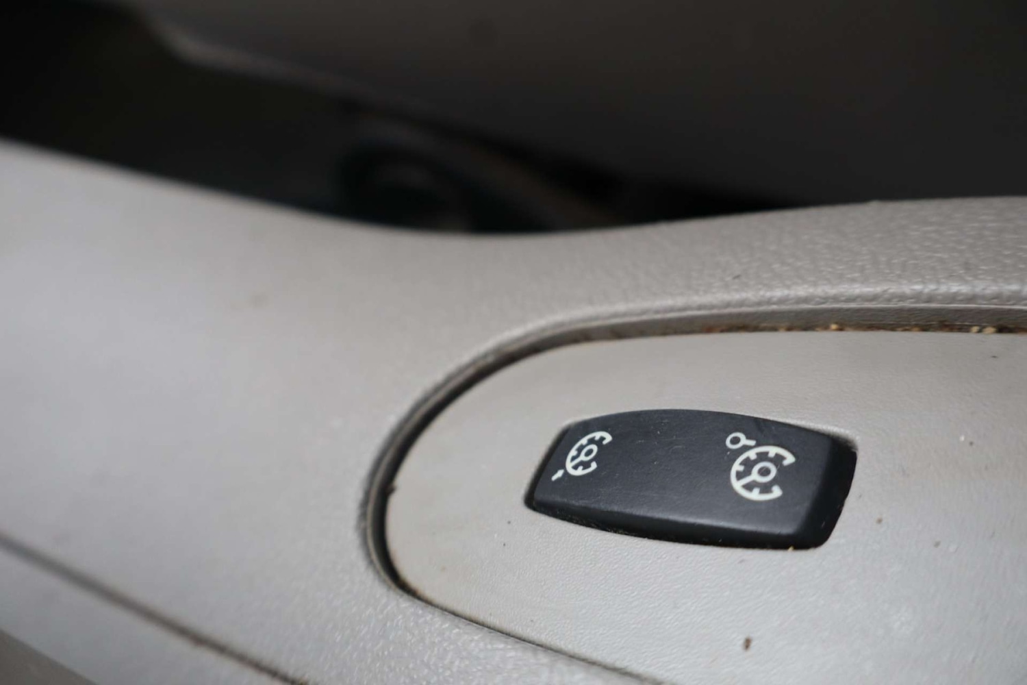 Used Renault Clio 2010 for sale - 78106700: Photo 37