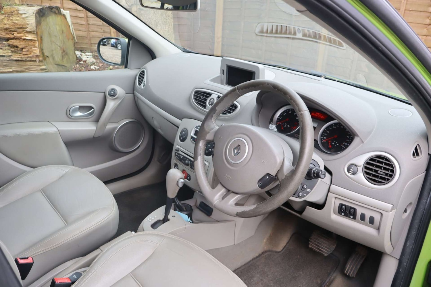 Used Renault Clio 2010 for sale - 78106700: Photo 4