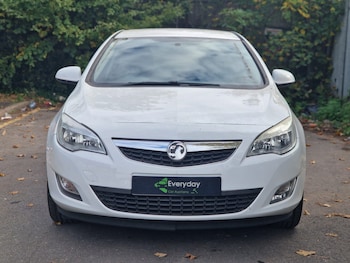 Used Vauxhall Astra 2011 for sale - 76287335: Photo