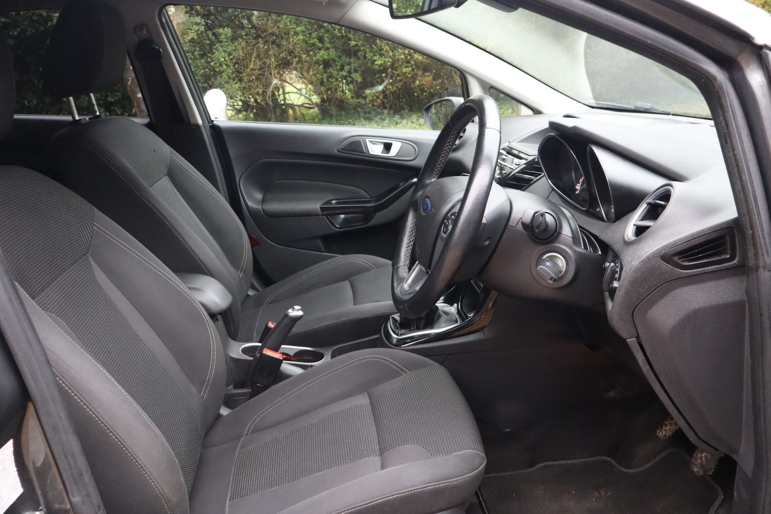 Used Ford Fiesta 2015 for sale - 77789201: Photo 11