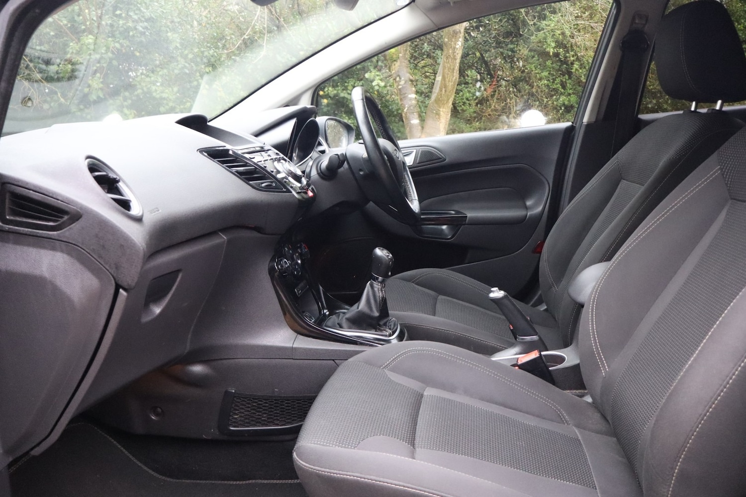 Used Ford Fiesta 2015 for sale - 77789201: Photo 23