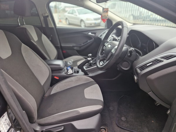 Used Ford Focus 2014 for sale - 76234215: Photo 4