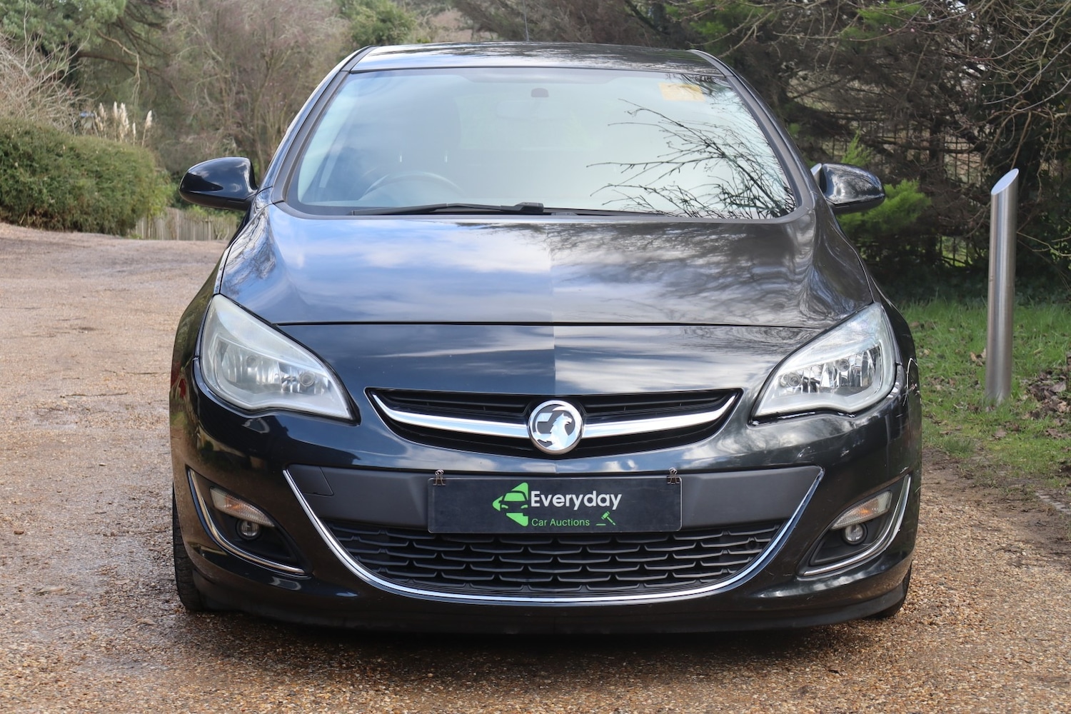 Used Vauxhall Astra 2013 for sale - 77650780: Photo 2