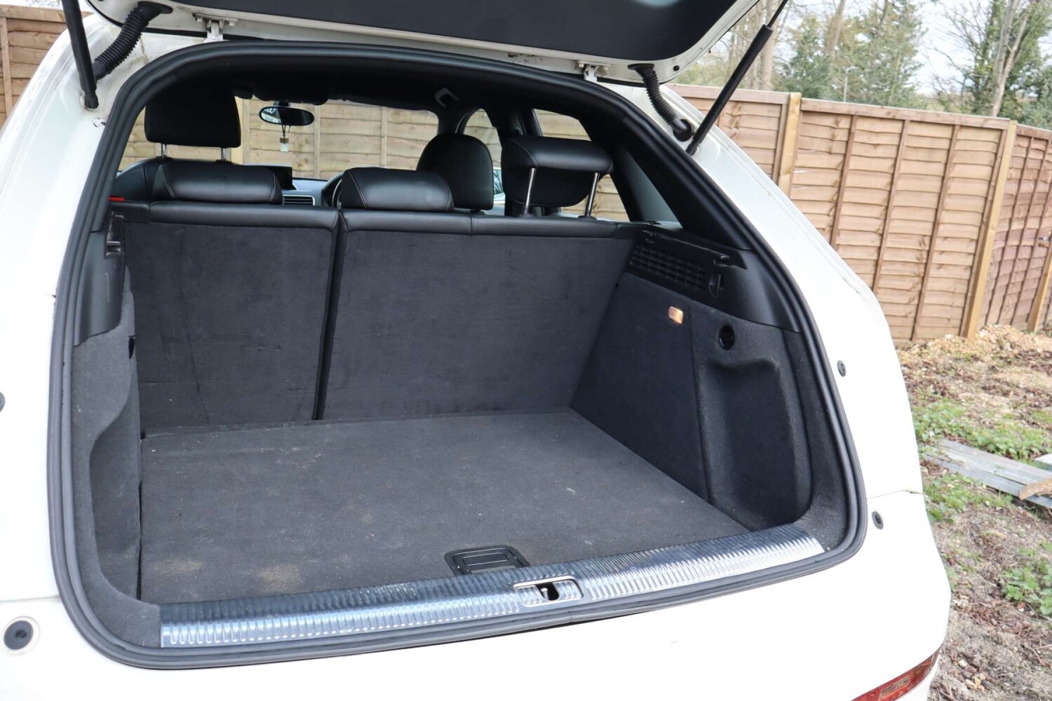 Used Audi Q3 2012 for sale - 78108339: Photo 38