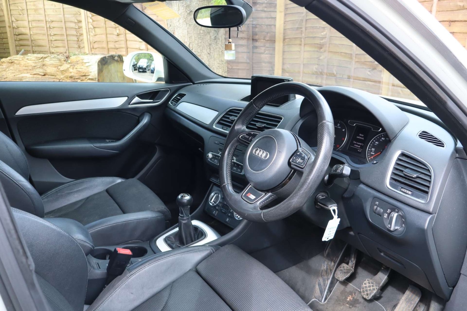 Used Audi Q3 2012 for sale - 78108339: Photo 4