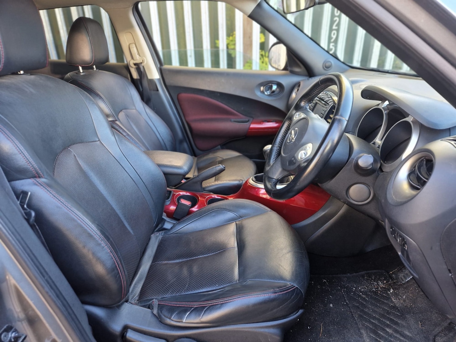 Used Nissan Juke 2011 for sale - 76364088: Photo 6