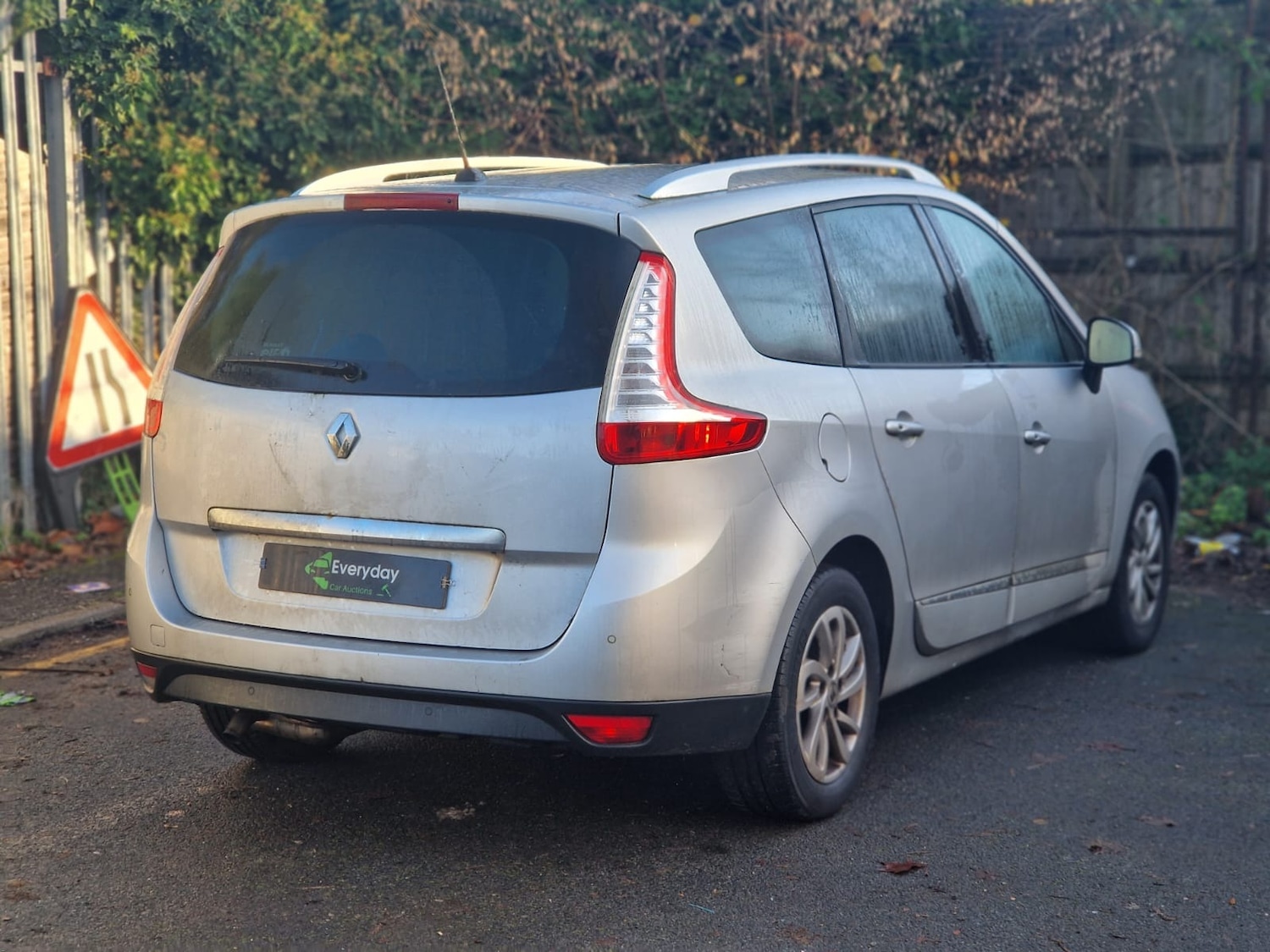 Used Renault Grand Scenic 2016 for sale - 76904743: Photo 9