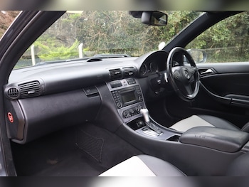 Used Mercedes-Benz CLC Class 2009 for sale - 77677076: Photo