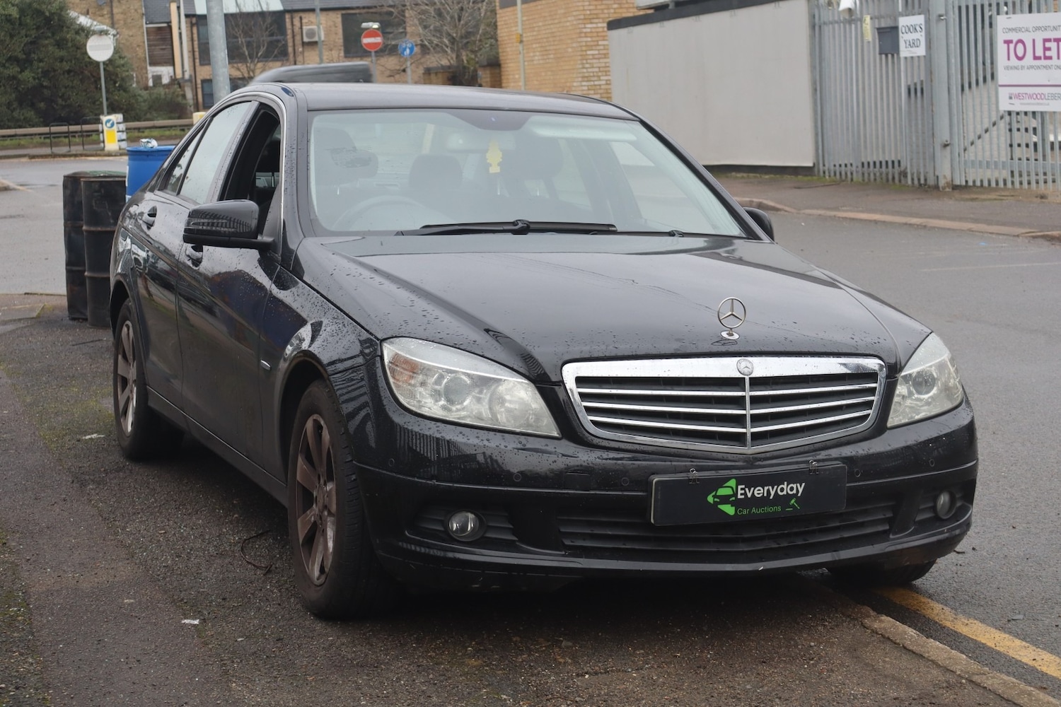 Used Mercedes-Benz C Class 2011 for sale - 77284003: Photo 1