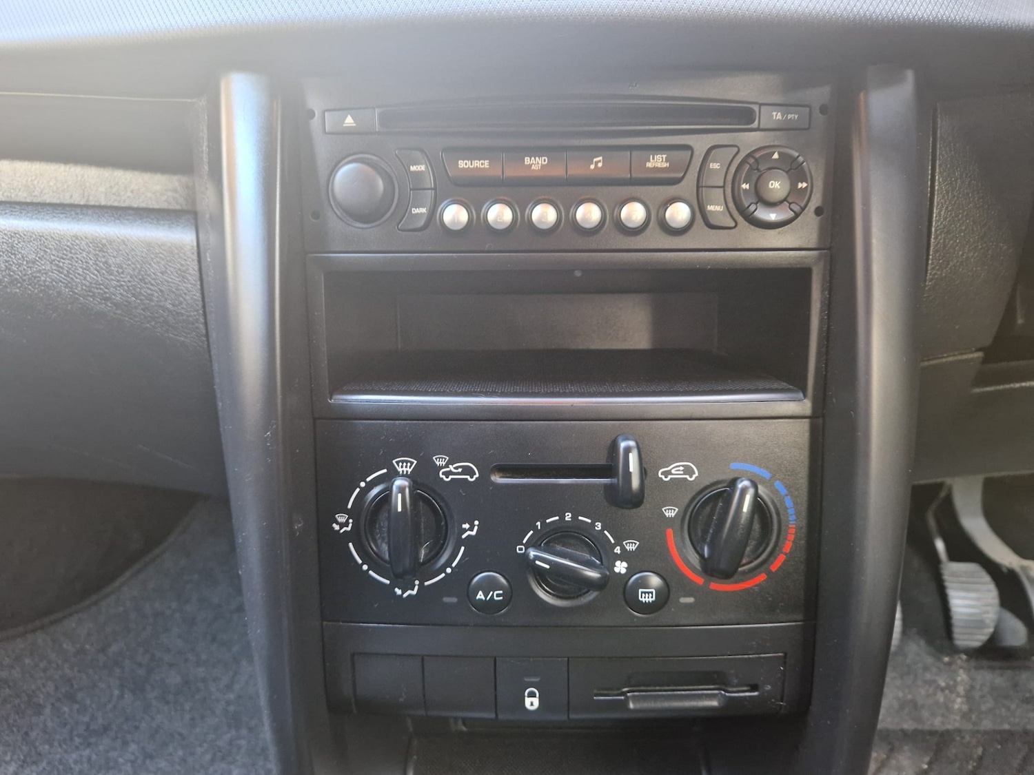 Used Peugeot 207 2007 for sale - 76613544: Photo 9