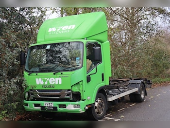 Used Isuzu Forward 2018 for sale - 76693885: Photo
