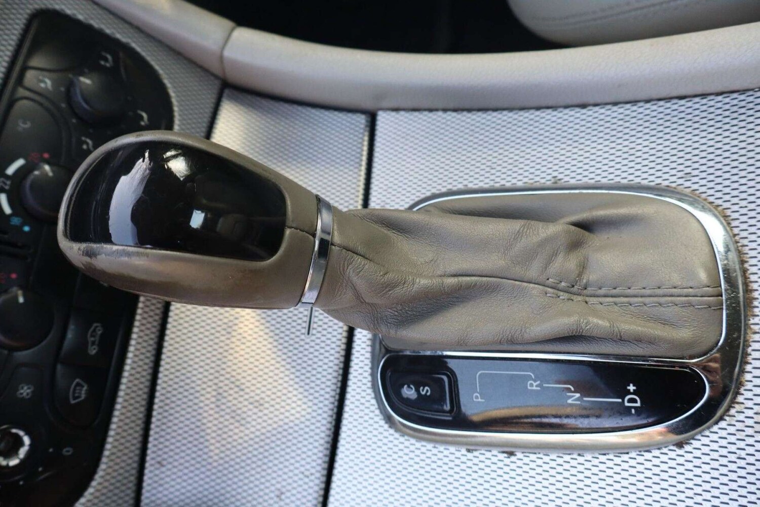 Used Mercedes-Benz C Class 2003 for sale - 77910129: Photo 42