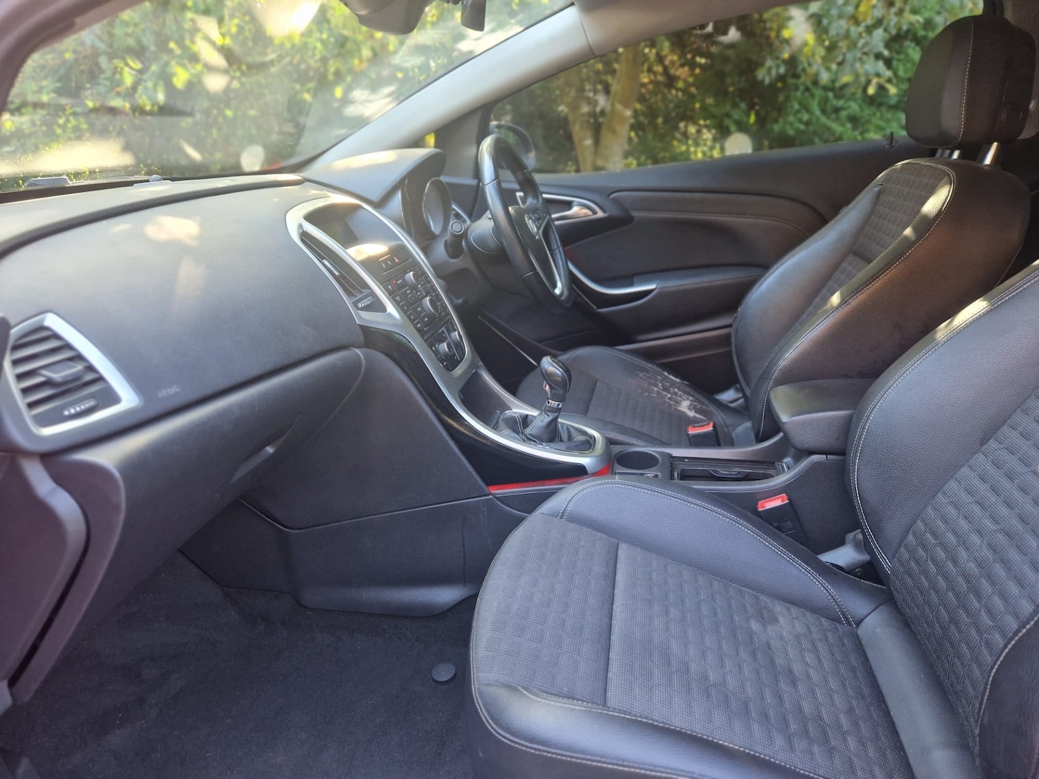 Used Vauxhall Astra GTC 2012 for sale - 76101013: Photo 11