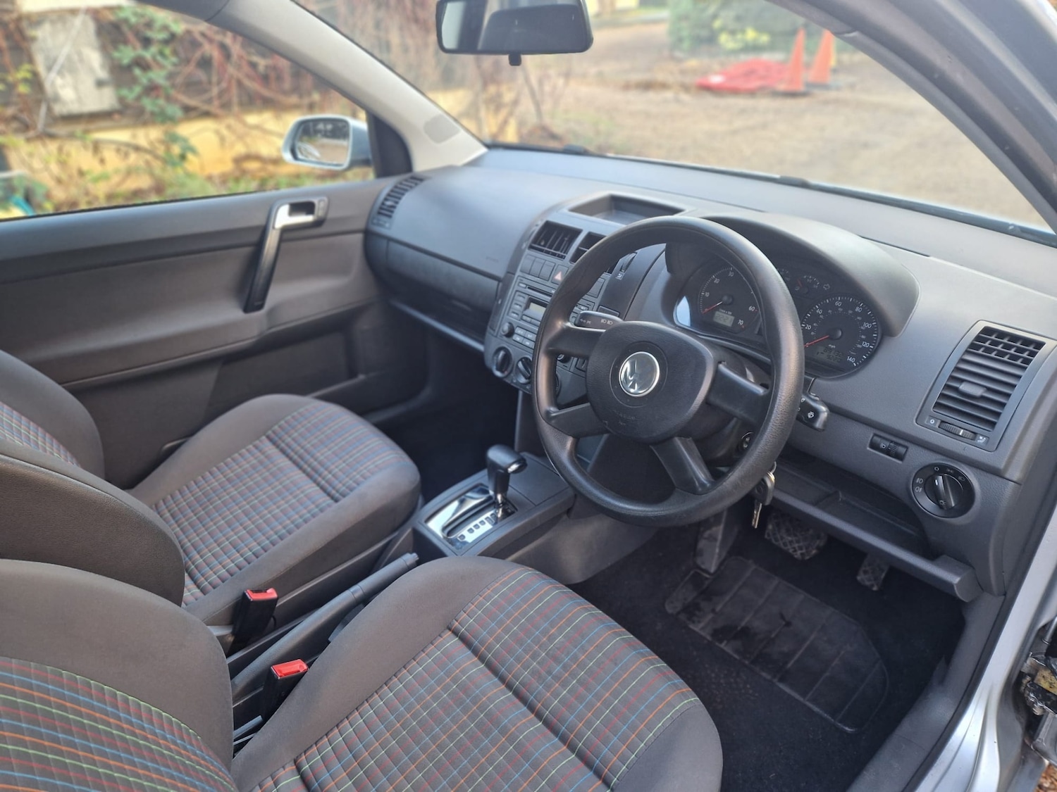 Used Volkswagen Polo 2006 for sale - 76891659: Photo 8