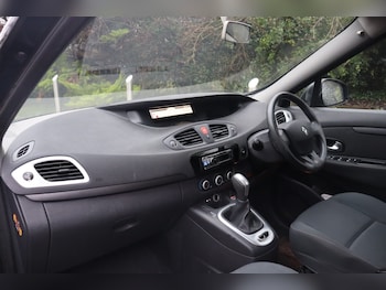 Used Renault Scenic 2009 for sale - 77274147: Photo