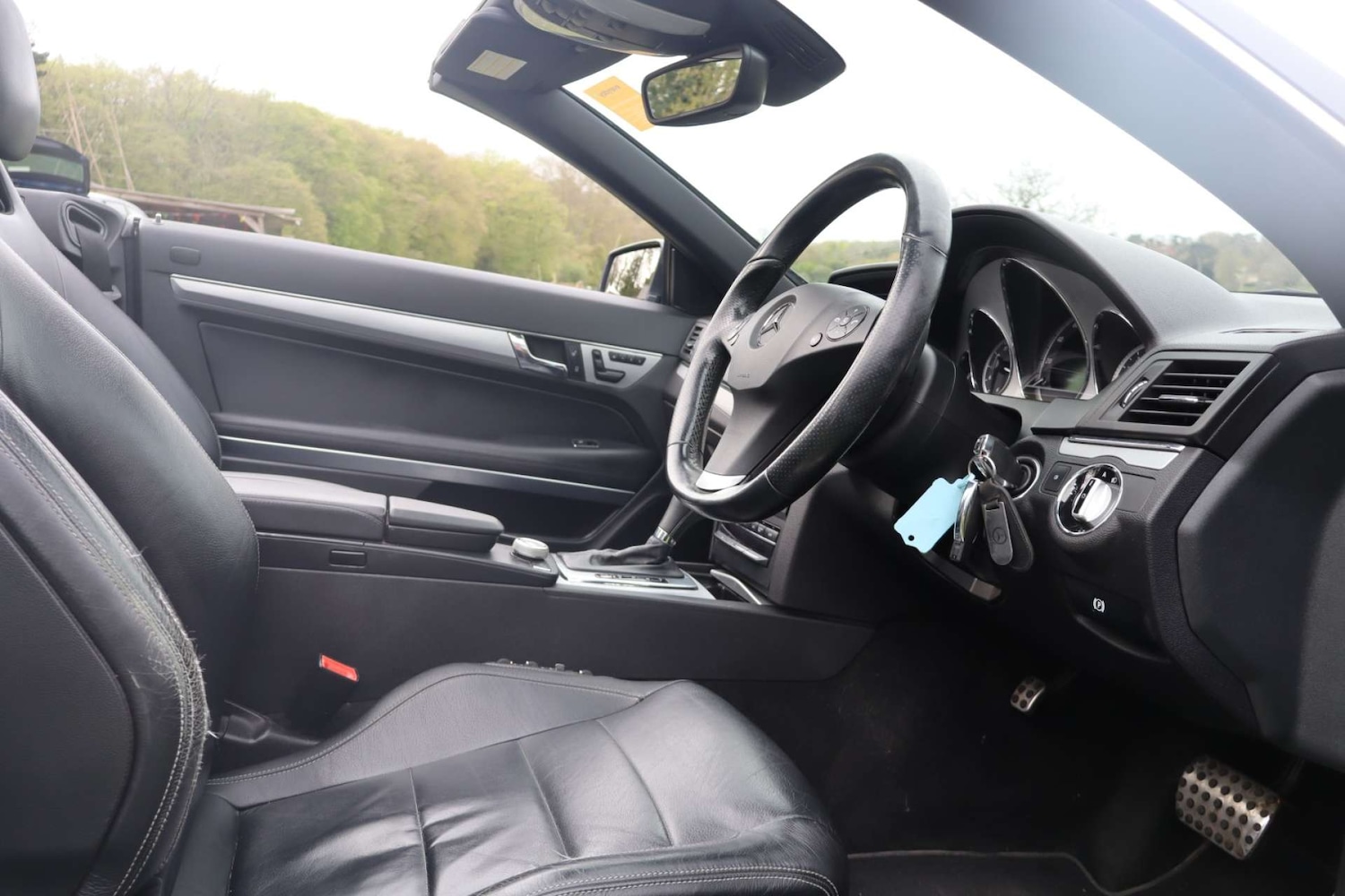 Used Mercedes-Benz E Class 2010 for sale - 78210400: Photo 27